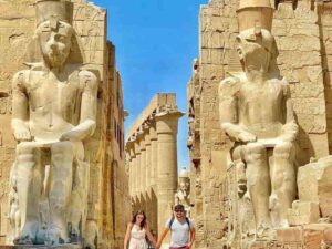 excursie-luxor-din-hurghada- templul-karnak